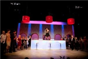 2010 La Vie Parisienne 1001